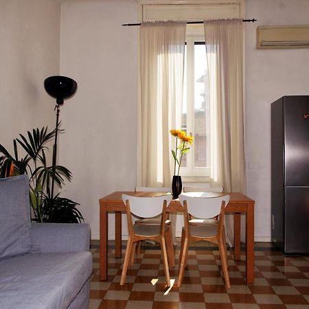 Incantevole Appartamento De Angeli Milano Ngoại thất bức ảnh